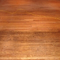 Ecco il risultato di una pulizia eseguita con Bona Power Scrubber. Il parquet viene poi trattato con apposito prodotto.