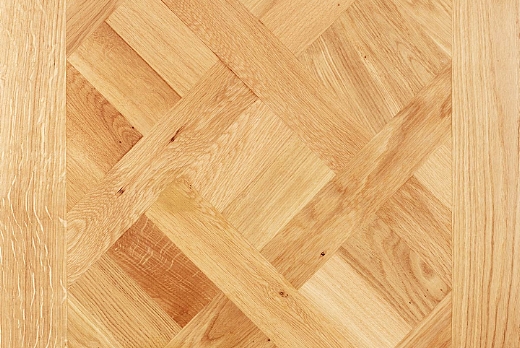 Chantilly
Rovere Sbiancato
Verniciato