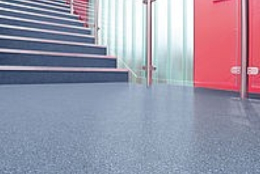 Liuni SpA Pavimenti vinilici antiscivolo POLYSAFE CORONA PUR - 2