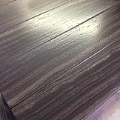 MARWOOD marmo dalla texture simile al legno
tagliato in modul parquette e spazzolato , bisellatura spazzolata