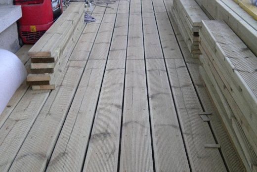 PAVIMENTI SCORRANO LEGNO PER ESTERNO - 3
