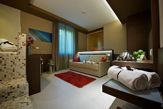 Wellness room Hotel Villa dei Platani Foligno
Vista verso la sauna